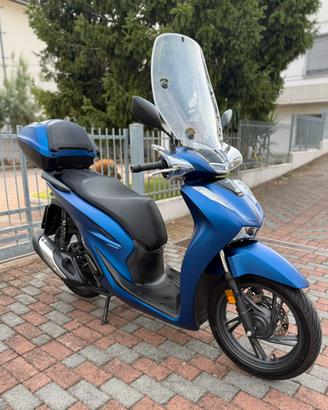 HONDA SH 150 2025 900km UNICOPROPRIETARIO