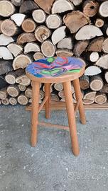 Sgabellino in legno