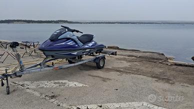 Yamaha Gp1200r waverunner