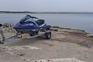 Yamaha Gp1200r waverunner