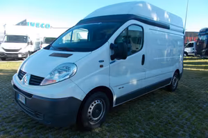 RENAULT TRAFIC tetto alto motore rifatto