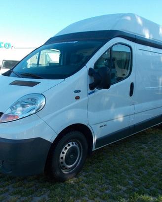 RENAULT TRAFIC tetto alto motore rifatto
