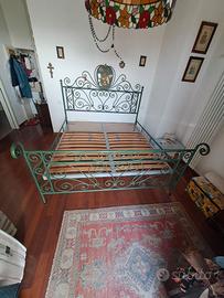 Letto in ferro battuto artistico artigianale