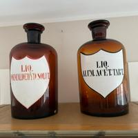 Bottiglie antiche farmacia/laboratorio
