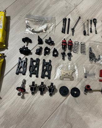 Lotto ricambi LC RACING 1/14 + treno gomme matrix