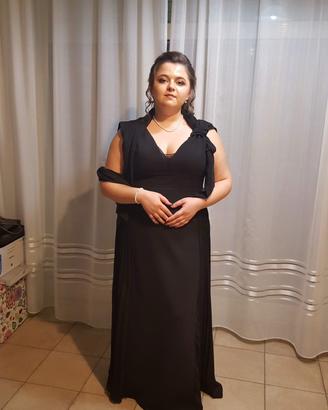 Abito da cerimonia con elementi di pizzo e chiffon