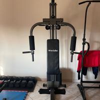 Macchina attrezzo palestra multifunzione