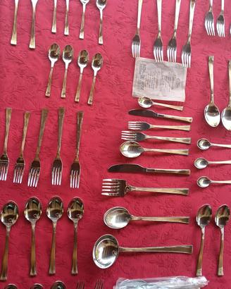 Servizio posate Gottinghen 18/10 placcate in oro 