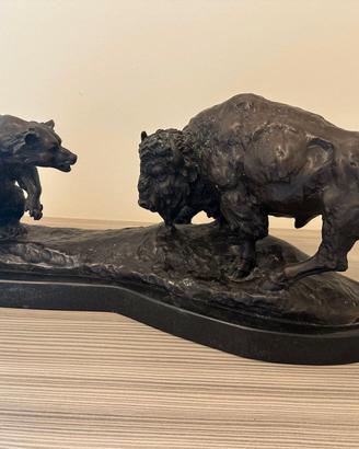Scultura in bronzo- marmo,  orso e toro 50 cm