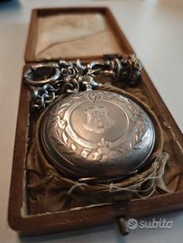 Orologio da tasca con catena e scatola