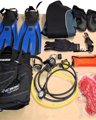 Attrezzatura SUB completa