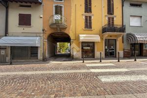 CASA SEMINDIPENDENTE A MANERBIO