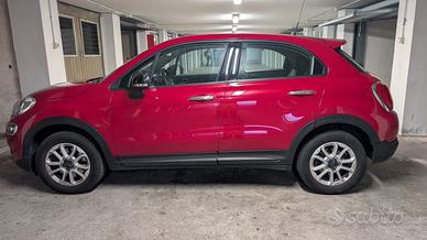 Fiat 500 X rossa