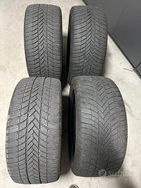 GOMME INVERNALI BRIDGESTONE 245/40 R18