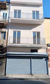 Negozio e casa indipendente - 2 mini appartamenti