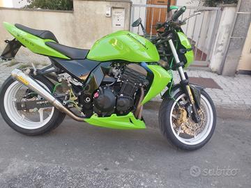 Kawasaky zr750