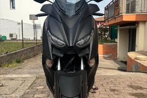 Yamaha X Max 400 