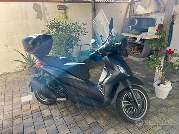 Beverly 300 hp sport