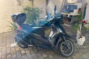 Beverly 300 hp sport