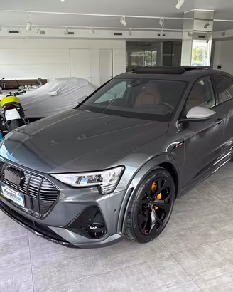 AUDI e-tron S SPB sport attitude 3motori 503cv t