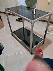 carrello in acciaio con ripiani in vetro 
