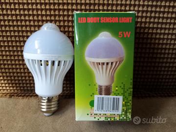 Lampada 5 Watt con sensore di movimento