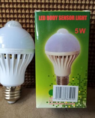 Lampada 5 Watt con sensore di movimento
