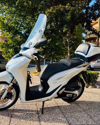 HONDA SH 150 TUTTO INCLUSO ANCHE PASSAGGIO! MINI