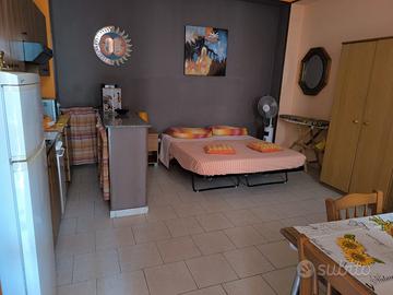 Monolocale in posizione centrale a Bova Marina