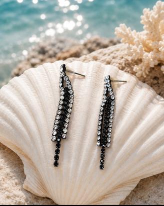 orecchini con strass pendenti