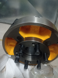 Mandrino quattro morse indipendenti