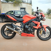 Triumph street triple R 675