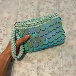 Pochette fatta a mano all’uncinetto