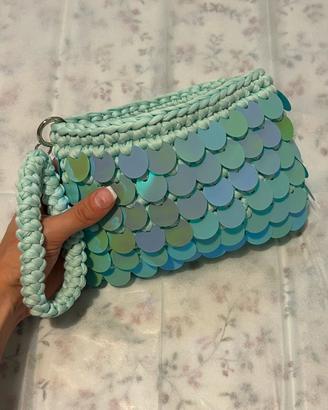 Pochette fatta a mano all’uncinetto