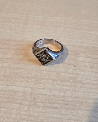 anello in argento e smeraldo