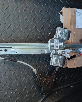 alzavetro porta ant.dx ford fiesta anno 2015.