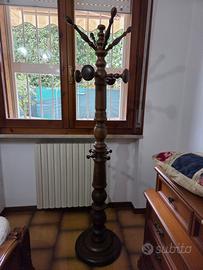 Attaccapanni in legno