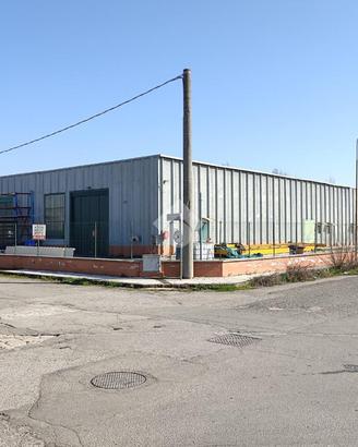 CAPANNONE A NOVI DI MODENA
