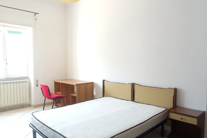 Stanza per studentessa corso della Repubblica 144
