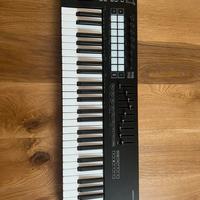 Tastiera MIDI Novation Launchkey 49 MK3