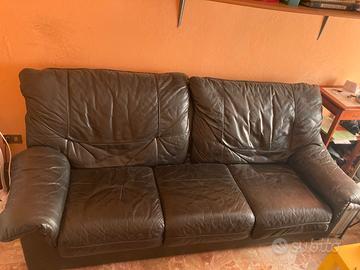 divano pelle nera