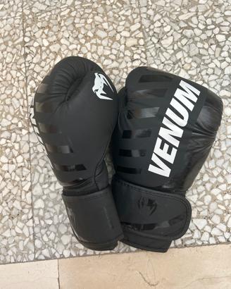 guantoni venum
