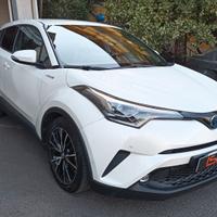 Toyota C-HR 1.8 Hybrid E-CVT Lounge