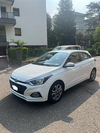 Hyundai i20 1.0 100cv turbo neopatentati ok