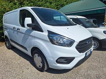 FORD TRANSIT CUSTOM PASSO CORTO