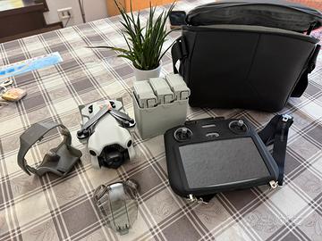 Drone DJI Mini 4 Pro Fly More Combo (DJI RC 2)