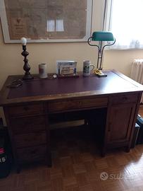 scrivania di legno di noce anni 30