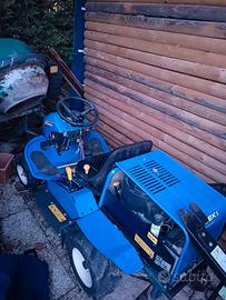 Iseki SRA 800 2WD - Trattorino trinciaerba