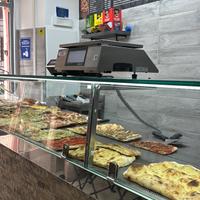 Pizzeria tavola calda piazza fiume