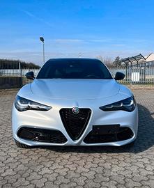 Alfa Romeo Stelvio Competizione 